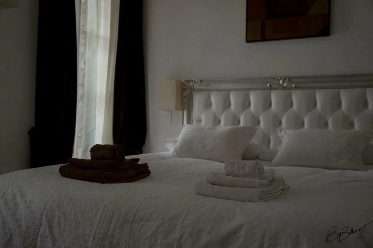 La Torretta Bobbio Bed & Breakfast